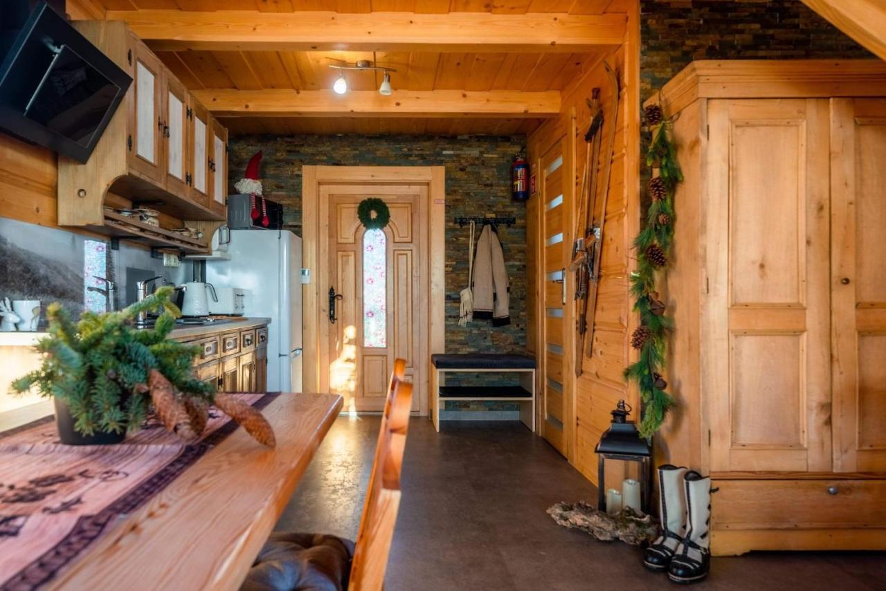 Domki Widokowe Wooden Luxury Chalet & Jacuzzi Zab Eksteriør billede