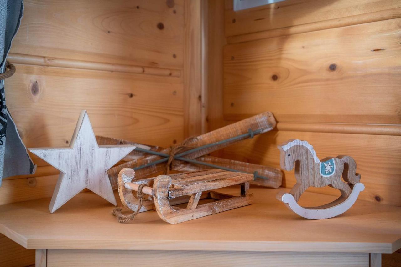 Domki Widokowe Wooden Luxury Chalet & Jacuzzi Zab Eksteriør billede
