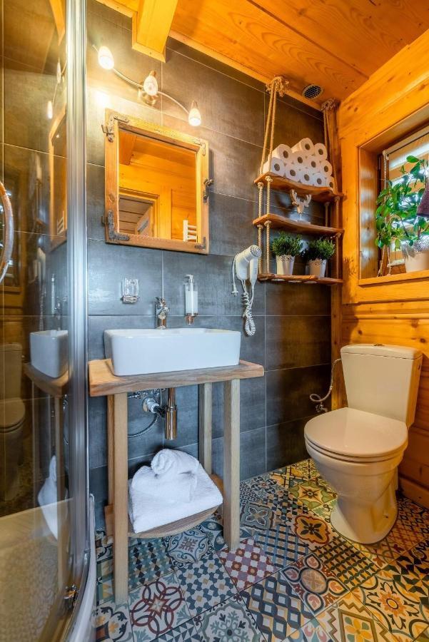 Domki Widokowe Wooden Luxury Chalet & Jacuzzi Zab Eksteriør billede